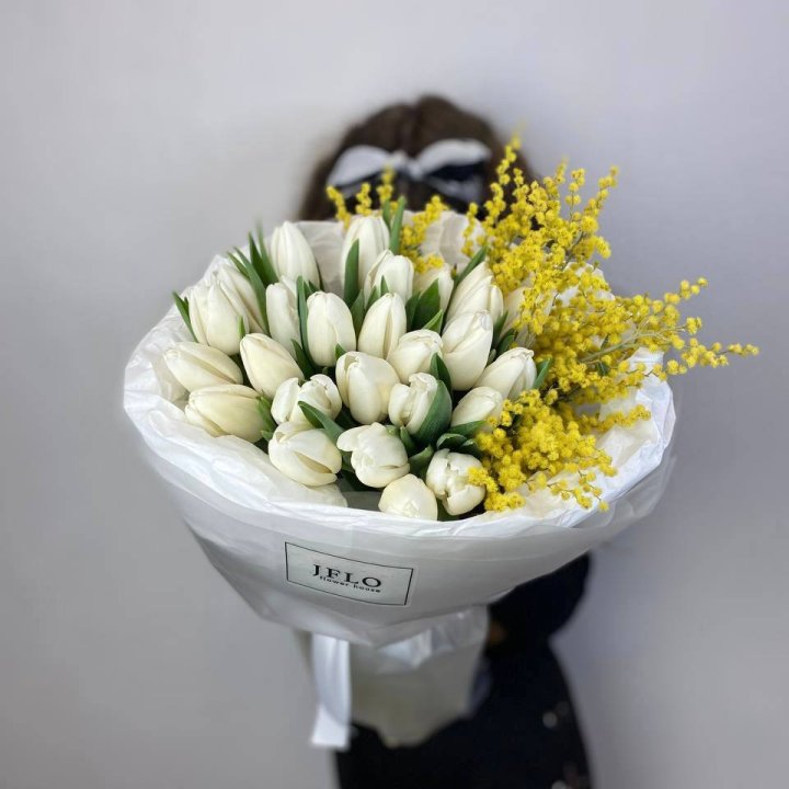 Дуо тюльпан и мимоза в Воронеже