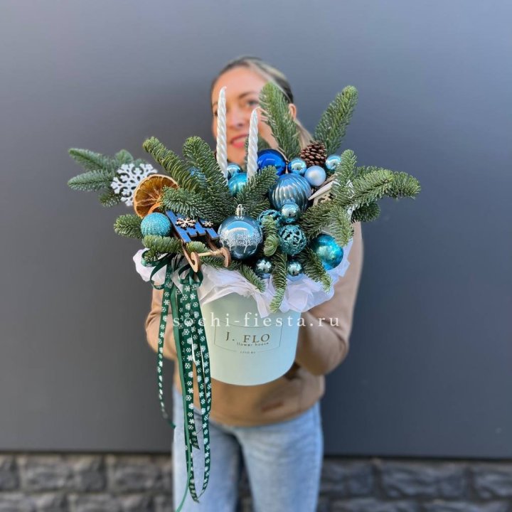 Композиция "Мери крисмас блю" в Воронеже