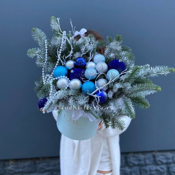 Композиция "Голубая бездна" в Воронеже