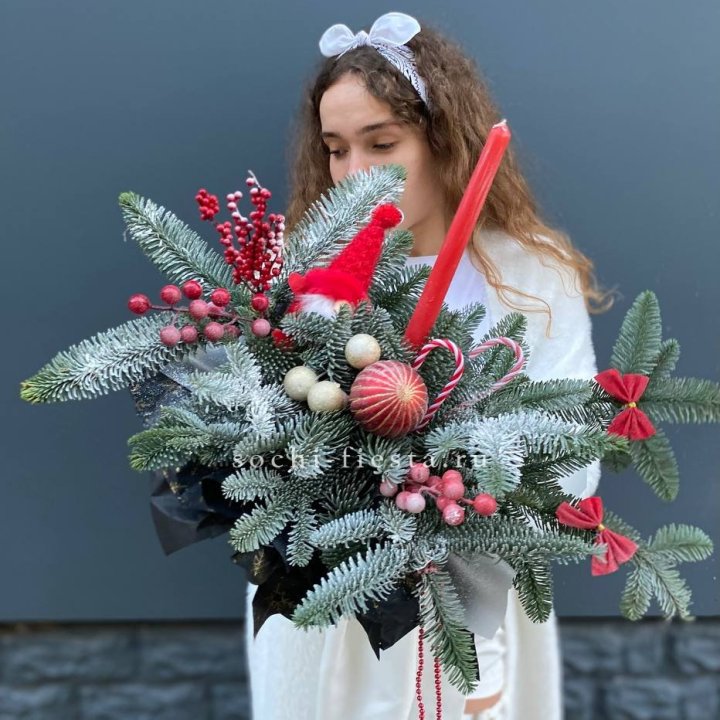 Композиция в бокале красная в Воронеже