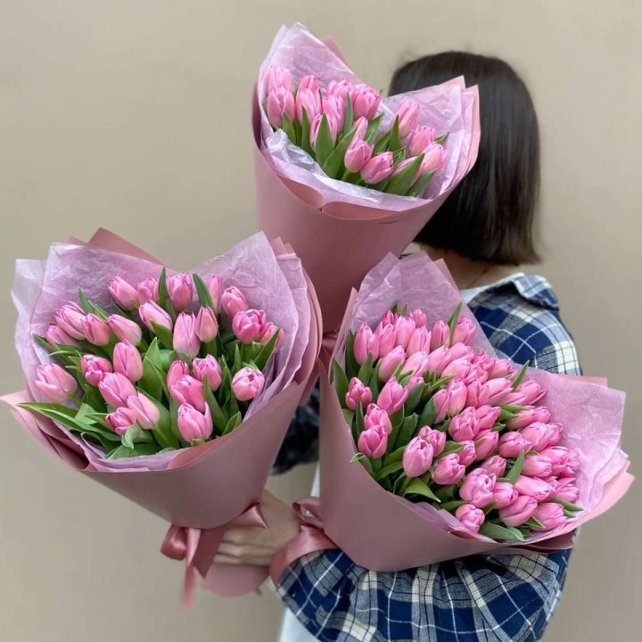 Букет розовых тюльпанов в Воронеже