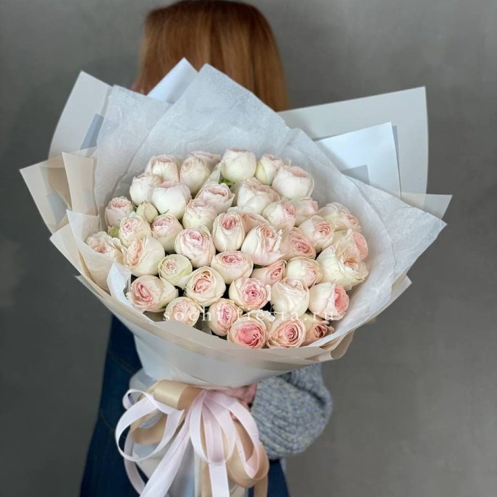 Букет пионовидных роз Пур лав в Воронеже