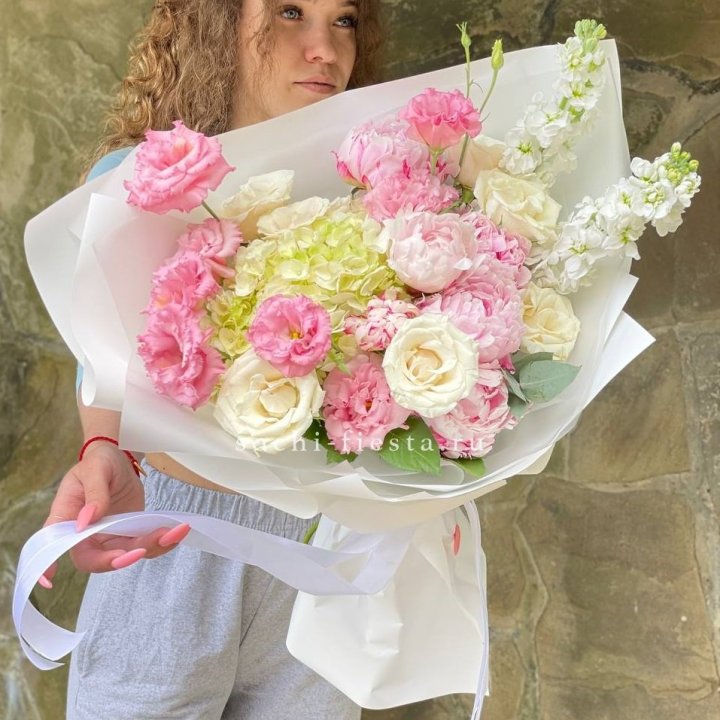 Букет с пионами №3 в Воронеже