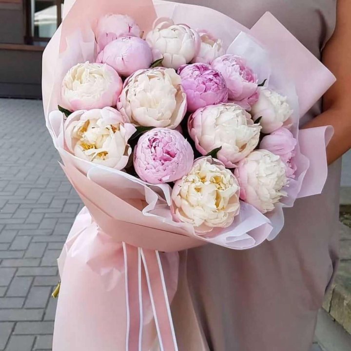 Букет пионов "Маршмелоу" в Воронеже