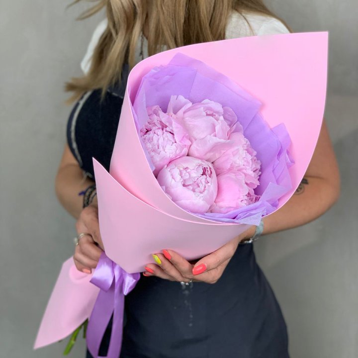 Букет пионов "Файв" в Воронеже