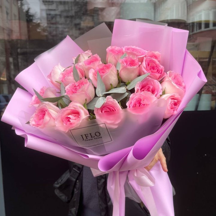 19 розовых роз в Воронеже