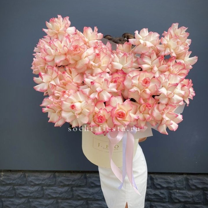 31 французская роза Джумилия в боксе в Воронеже