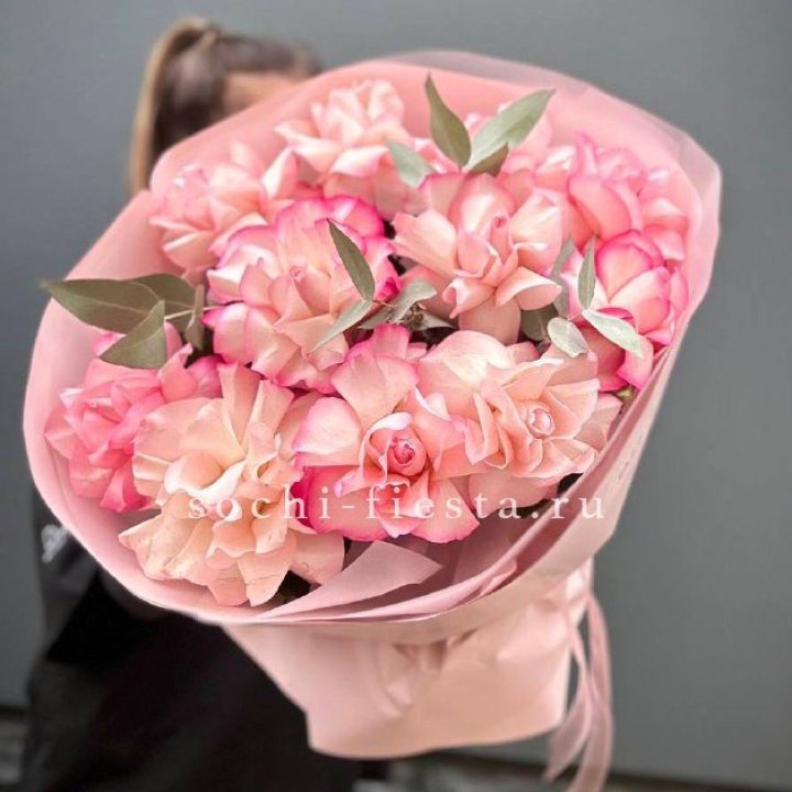 Нежно- розовые французские розы Венди в Воронеже