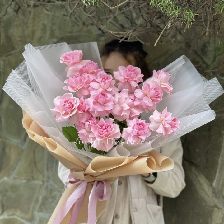 Букет из 15 французских роз Пинк дрим в Воронеже