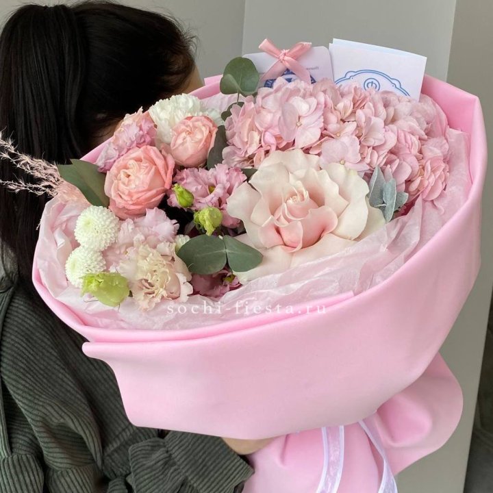 Авторский букет "Пинки" в Воронеже