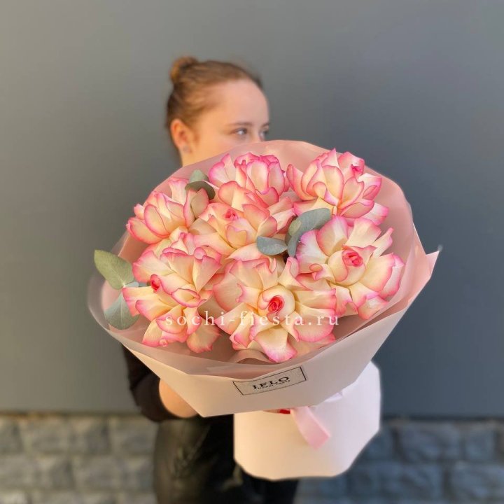 7 французских роз Джумилия в Воронеже