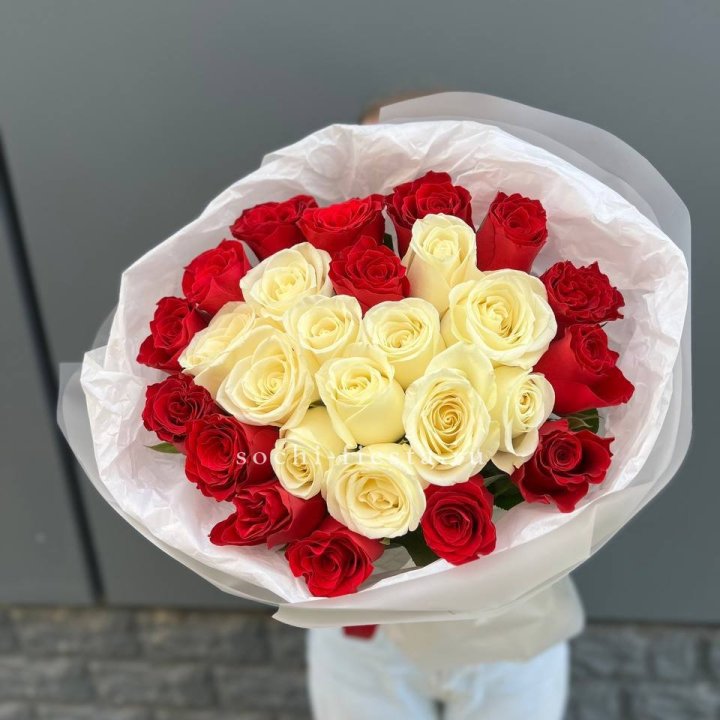 27 роз микс в Воронеже