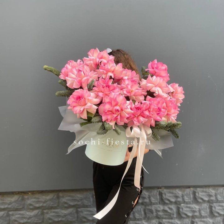 Бокс из 15 французских роз в Воронеже