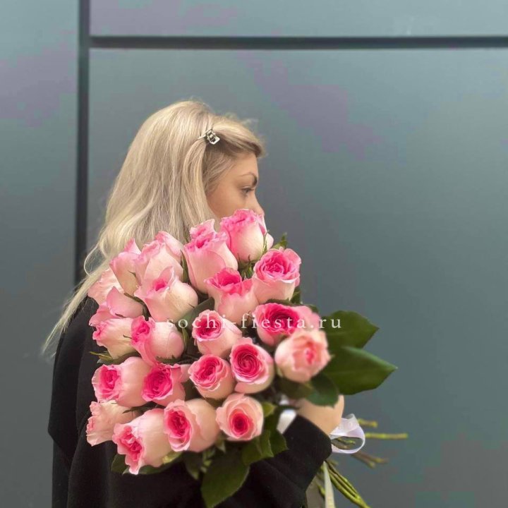  25 розовых роз в Воронеже