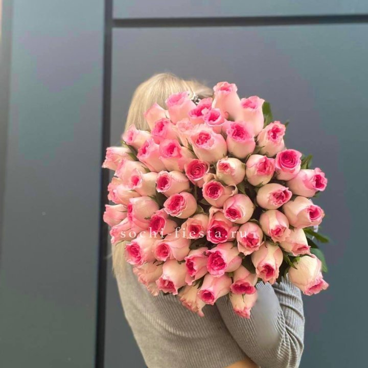 51 розовая роза в Воронеже