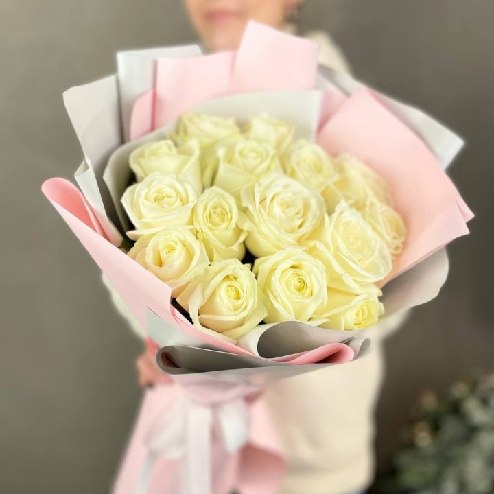 15 белых роз пудра в Воронеже