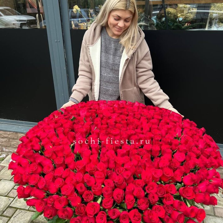 501 красная роза в корзине в Воронеже