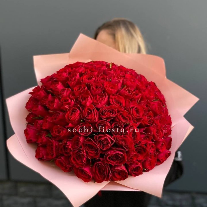 101 роза мадам ред в Воронеже