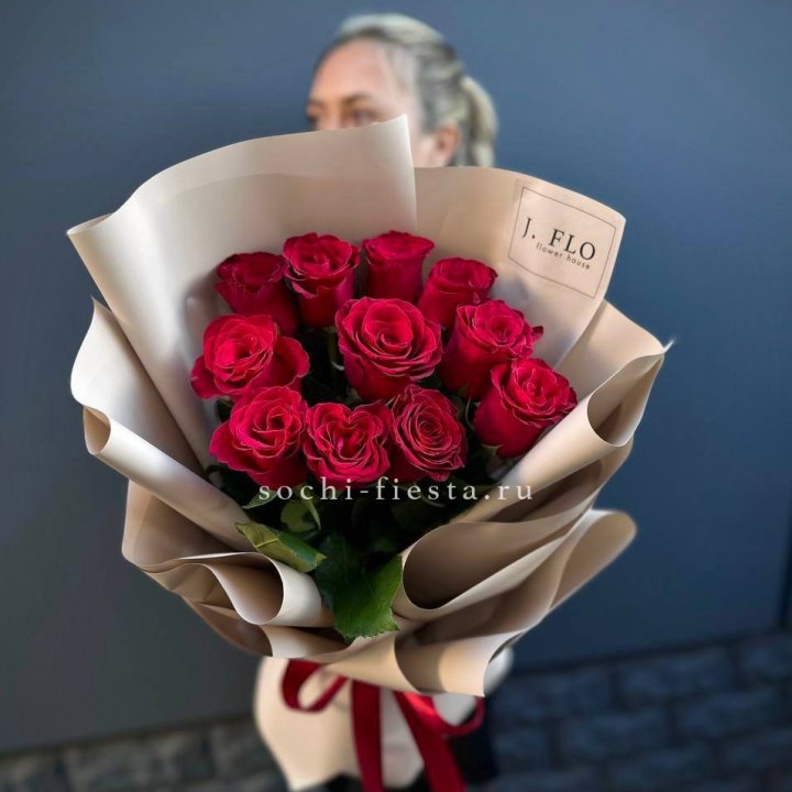 Букет красных роз "Наоми" в Воронеже