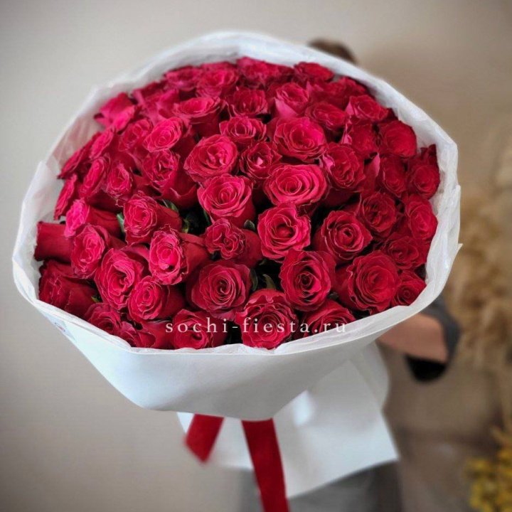65 красных роз вайт в Воронеже