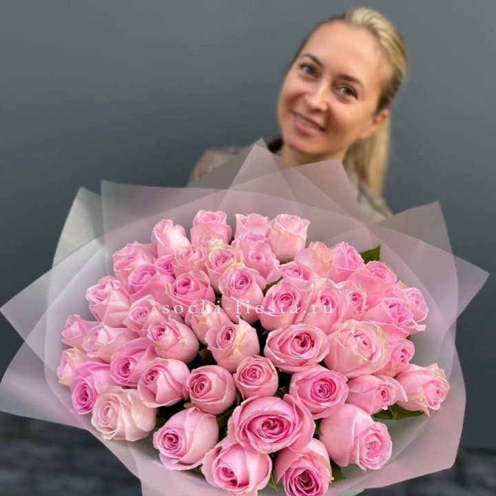 51 розовая роза в Воронеже