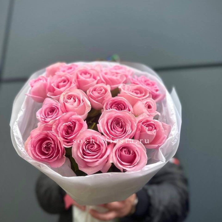 21 Розовая роза в белом в Воронеже