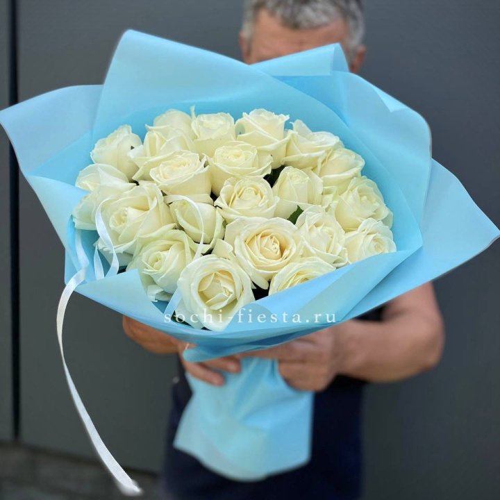 21 белая роза в Воронеже