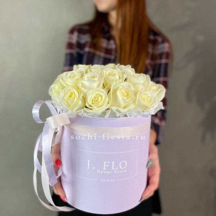 25 роз в цилиндре  в Воронеже