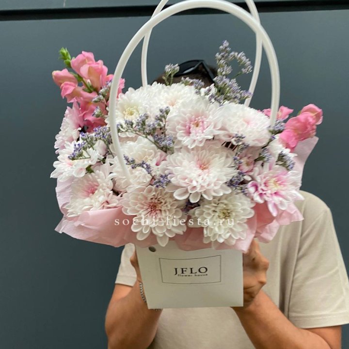 Сумочка из стойких цветов  в Воронеже