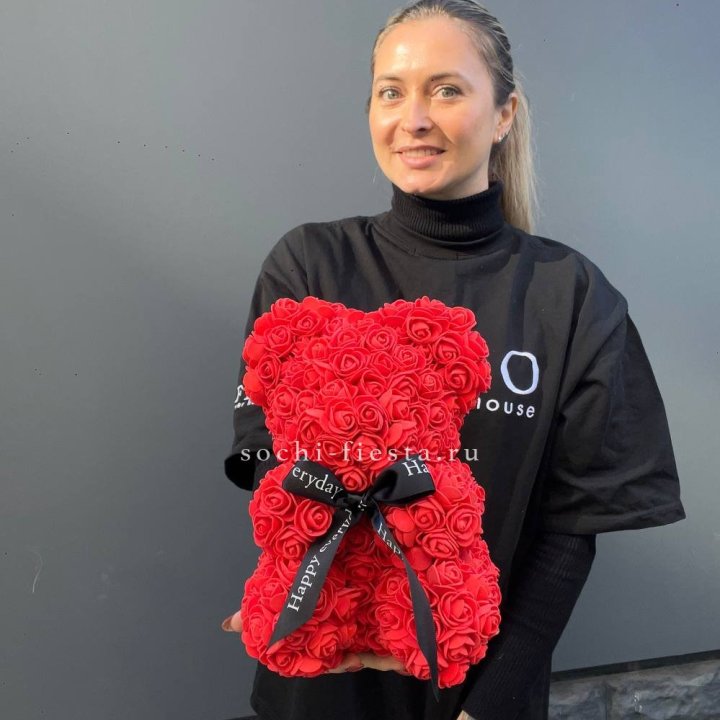 Медведь из роз красный в Воронеже